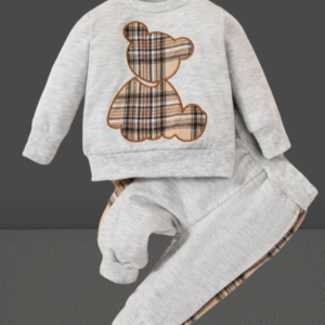 2-Piece boy’s sweat suit with long sleeves